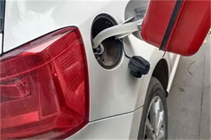 雨城24小时救援车收费标准