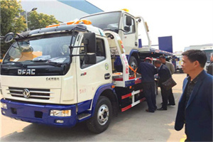 雨城汽车道路救援拖车价格